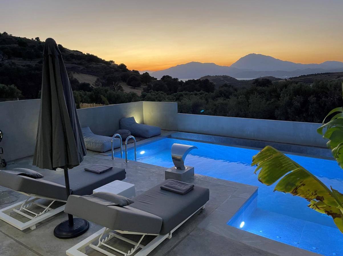 Marnos Luxury Villas Kamilári Exterior foto