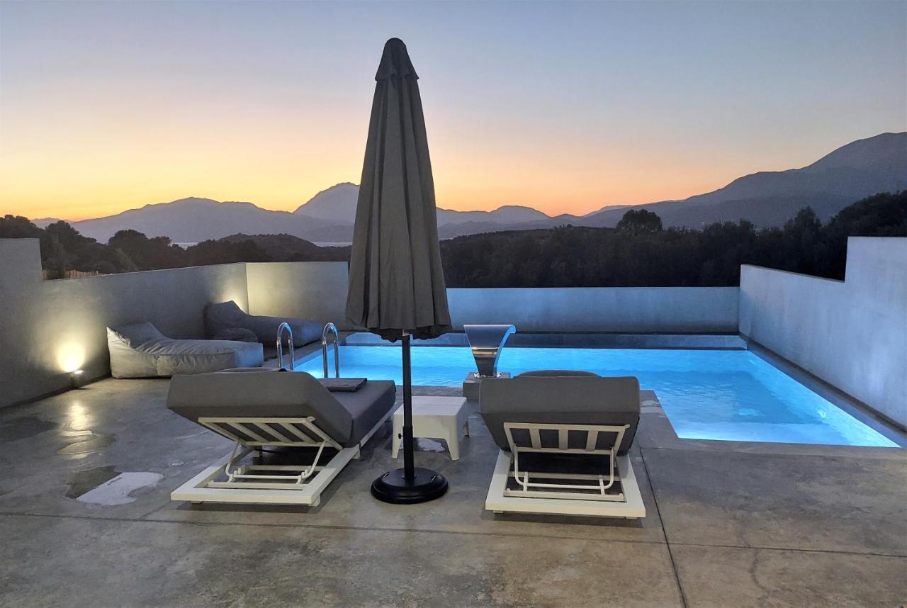 Marnos Luxury Villas Kamilári Exterior foto