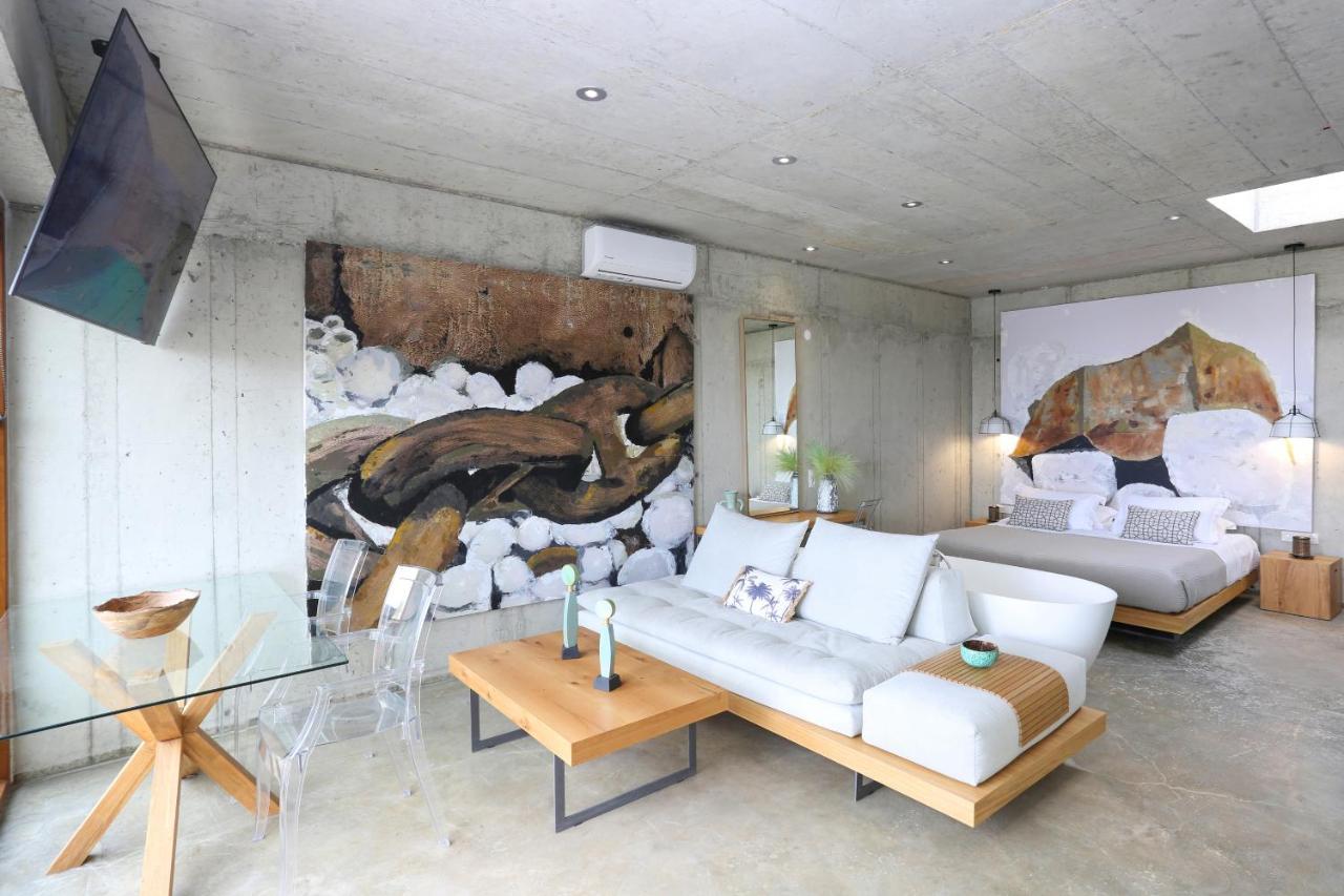 Marnos Luxury Villas Kamilári Exterior foto